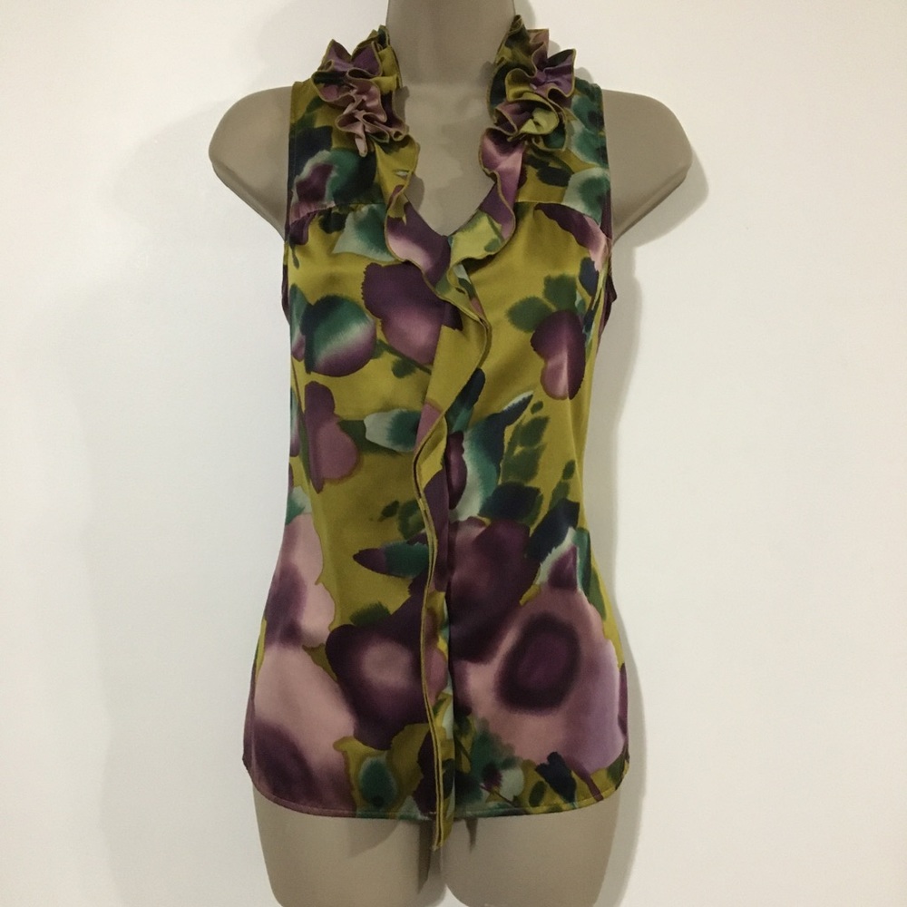 The limited watercolor print sleeveless blouse. XS